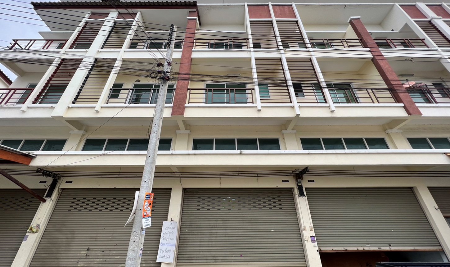 Townhouse, Suparueang Village, Panthong, Chonburi