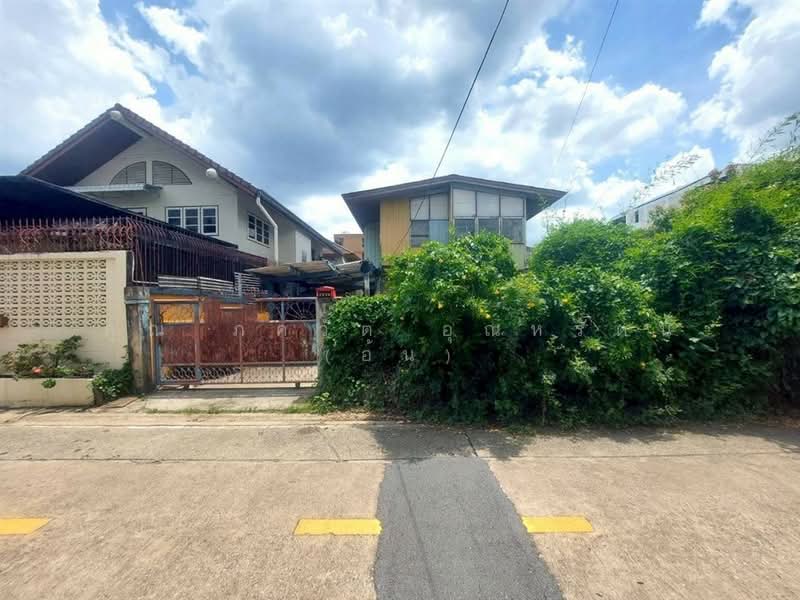 ที่ดิน + บ้านเดี่ยว 72 ตร.ว ซอยลาดพร้าว35 แยก8-1 ซอยรัชดาภิเษก32, Bangkok