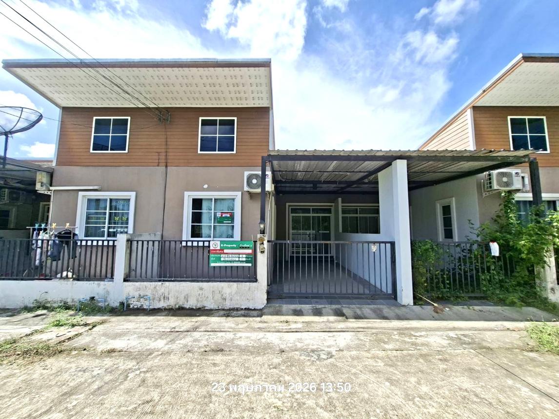 Modern Townhouse Chalermmitr Home for Sale in Rayong