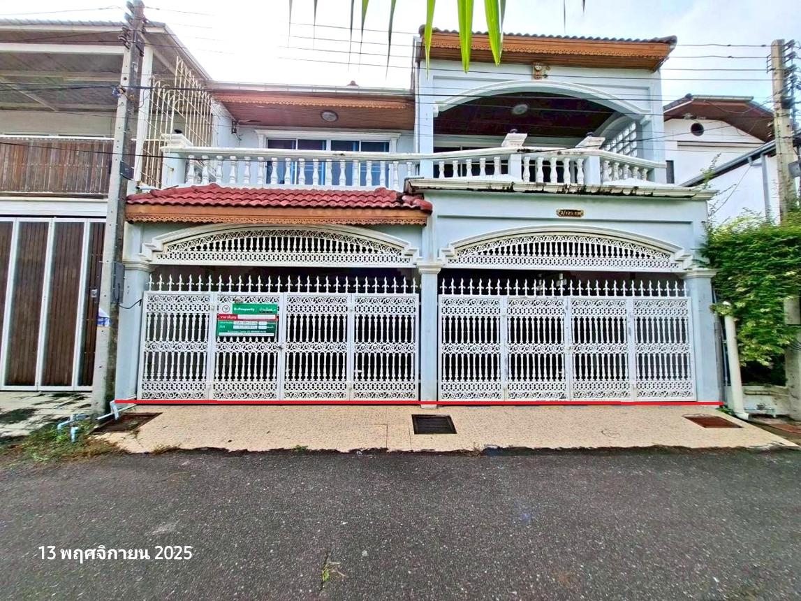 Townhouse adjacent to house, villa in Hua Hin, Prachuap Khiri Khan Province