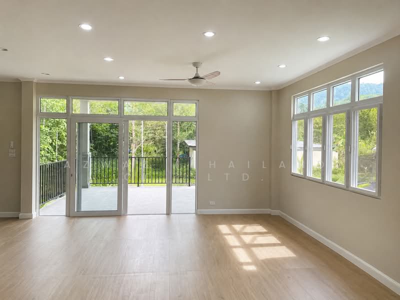 Move-In Ready 3BR Home in Lamai Koh Samui, 845 sqm Land & Mountain Views, Surat Thani