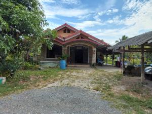 ที่ดินพร้อมสิ่งปลูกสร้าง เมืองสตูล จังหวัดสตูล