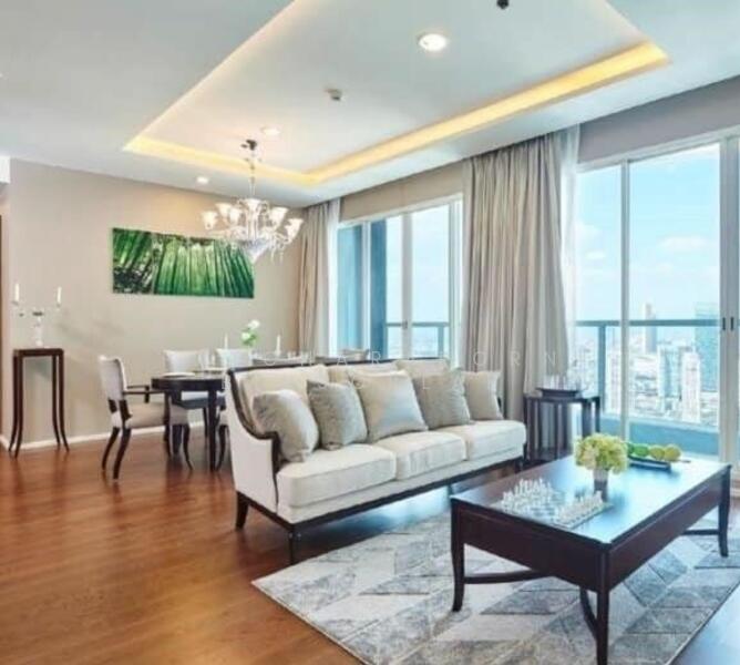 Menam Residences, Bangkok