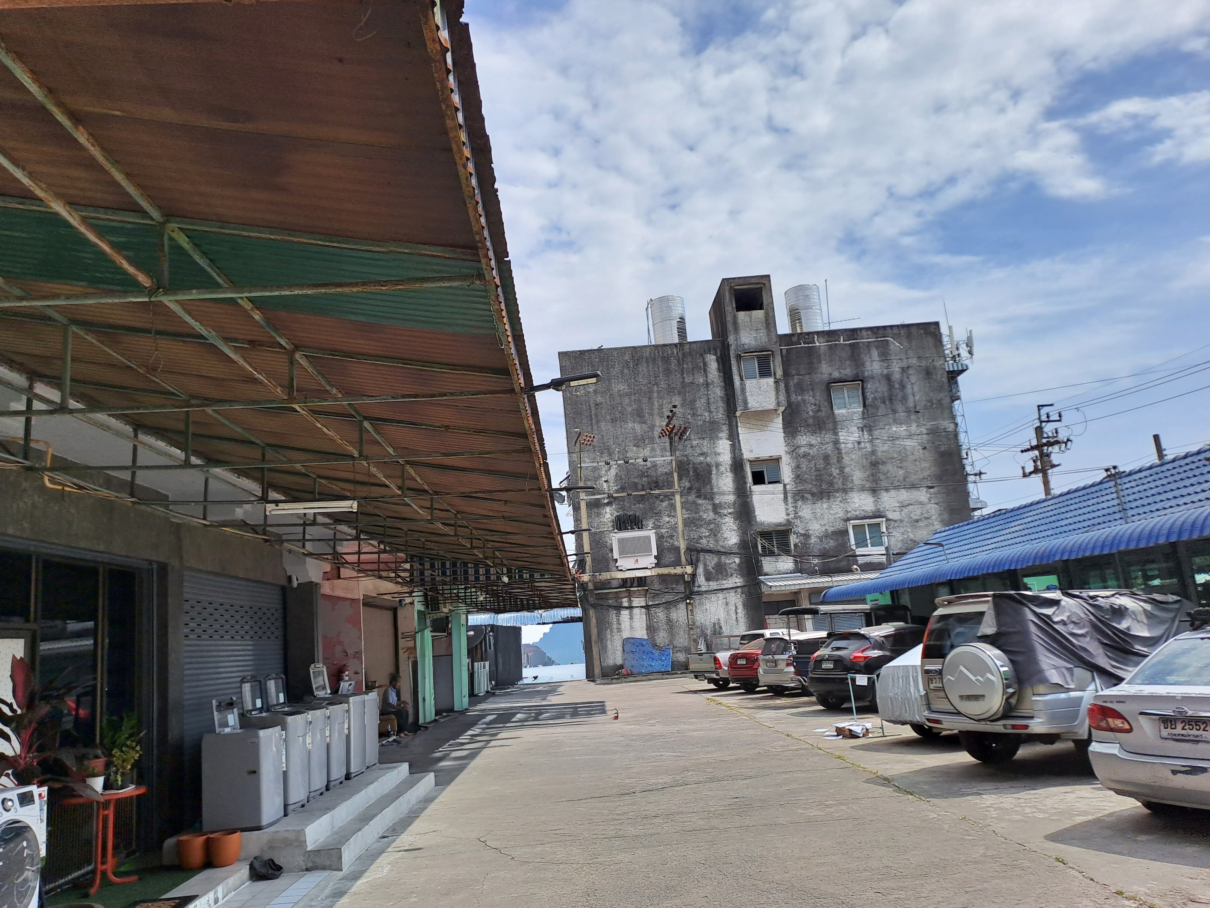 คอนโดมิเนียม โครงการศศิธรคอนโดมิเนียม บางเขน