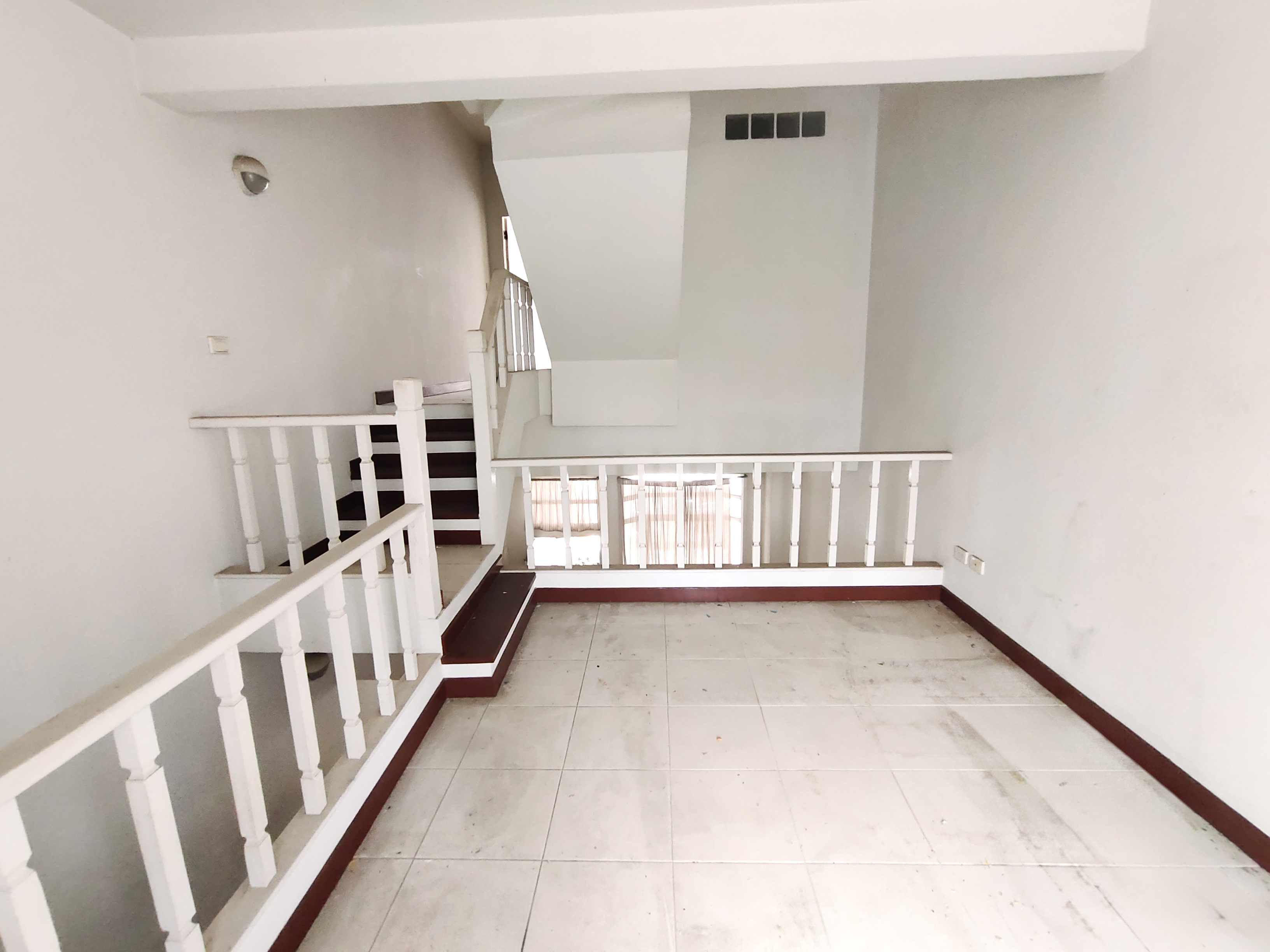 Grandville Pattana