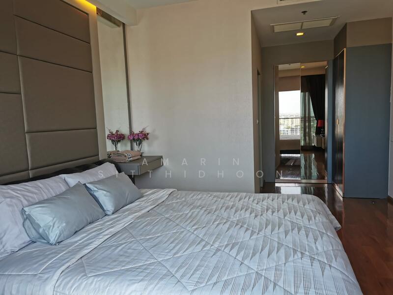 Noble Reveal, Bangkok