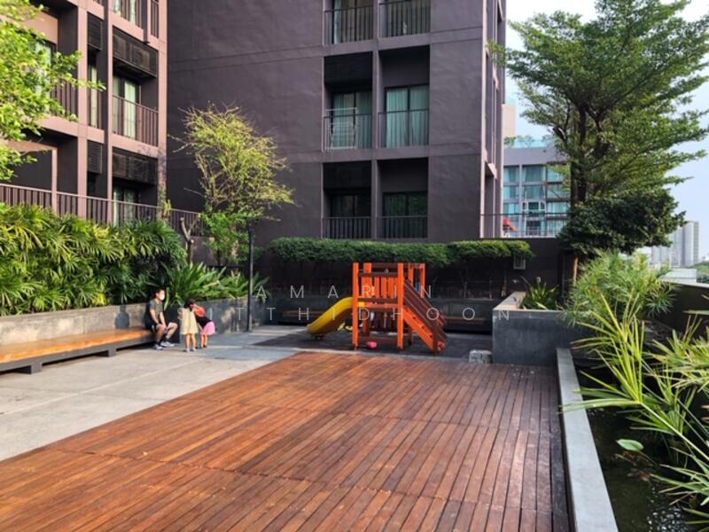 Noble Reveal, Bangkok