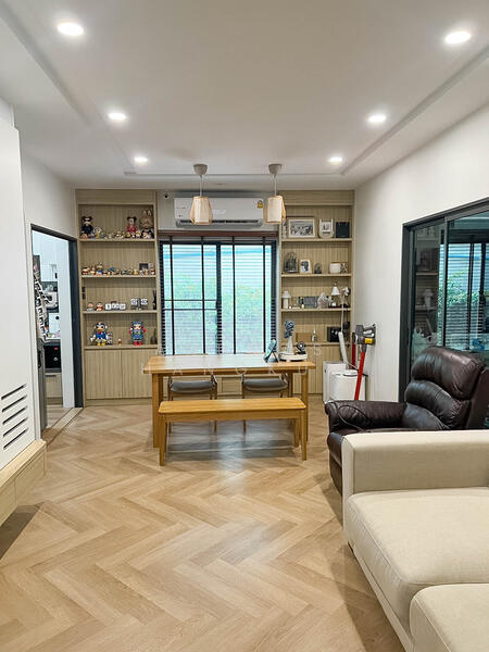 Burasiri Rama 2, Bangkok