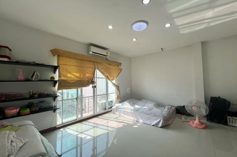 Baan Klang Muang Ladprao 71 Project 2, Bangkok