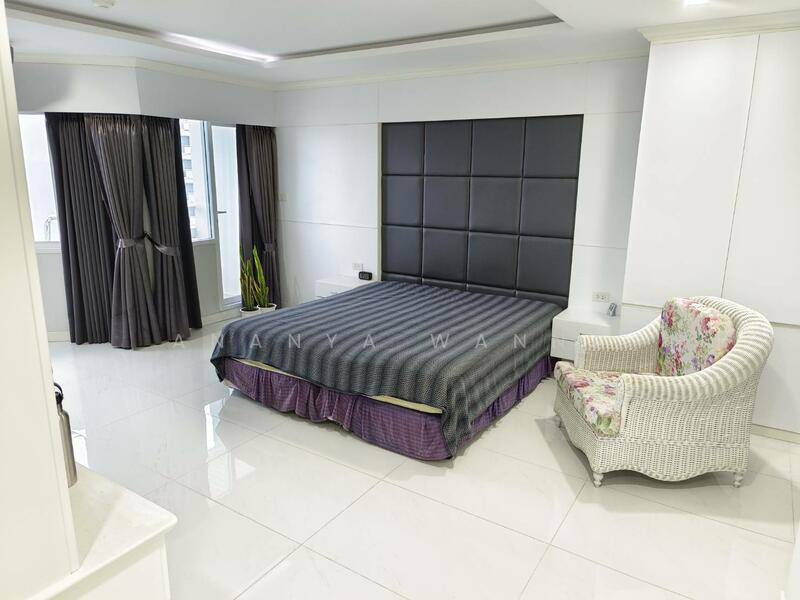 Floraville Condominium, Bangkok