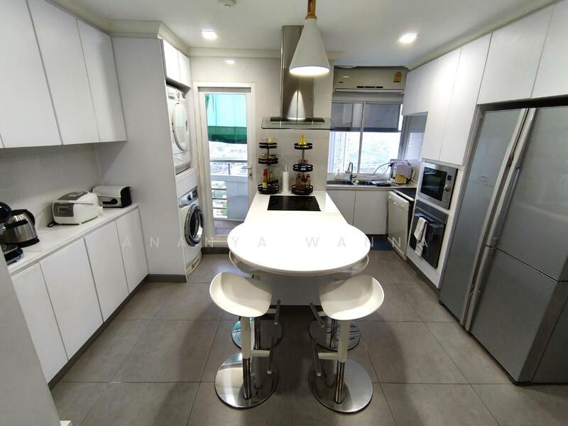 Floraville Condominium, Bangkok
