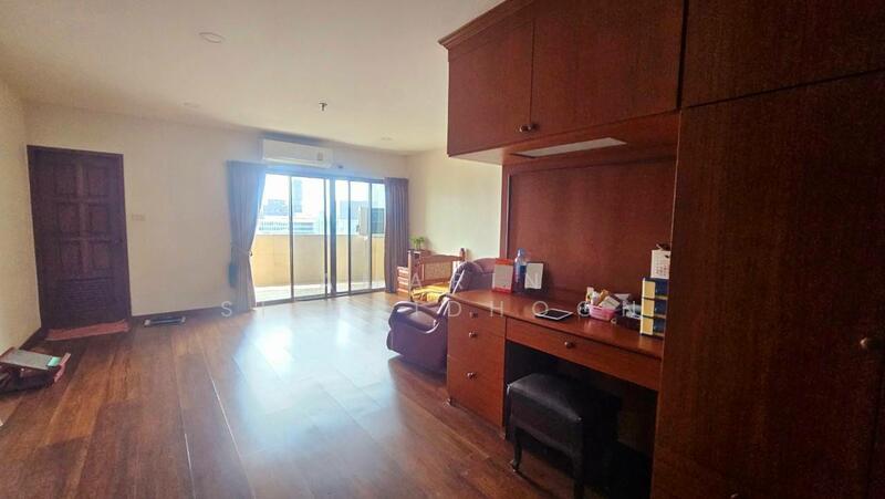 Fifty Fifth Tower, Bangkok