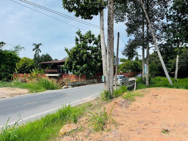 Land for sale, filled in, area 2 rai, next to Khao Phai Road, Soi 4,, Rayong
