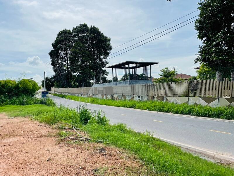 Land for sale, filled in, area 2 rai, next to Khao Phai Road, Soi 4,, Rayong