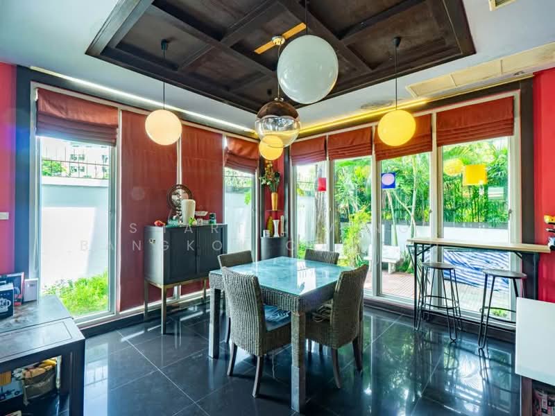 Panya Pattanakarn Village, Bangkok