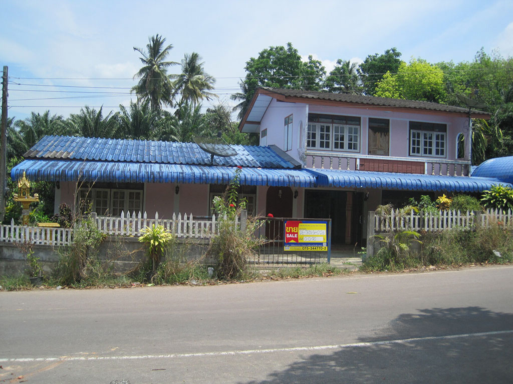 Single house in Pa Leian.