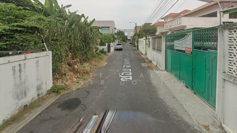 Land for Sale in Soi Ladprao 1, Yaek 10 – 90 Sq. Wah, Bangkok