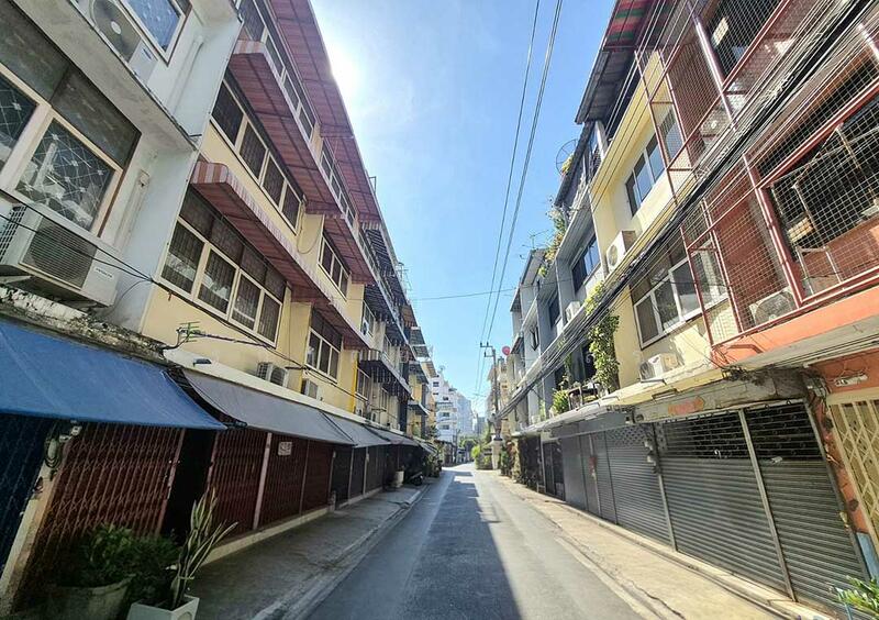 ตึก 4 ชั้น 2 คูหา ซอยเจริญกรุง109 ย่านบางคอแหลม, Bangkok