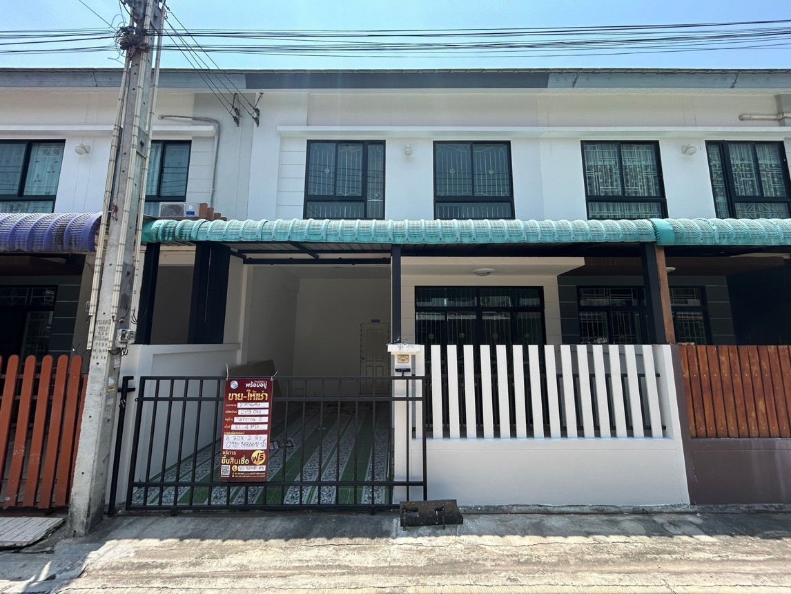 Townhouse in Ivy Town 2, Panan Nikhom, Chonburi