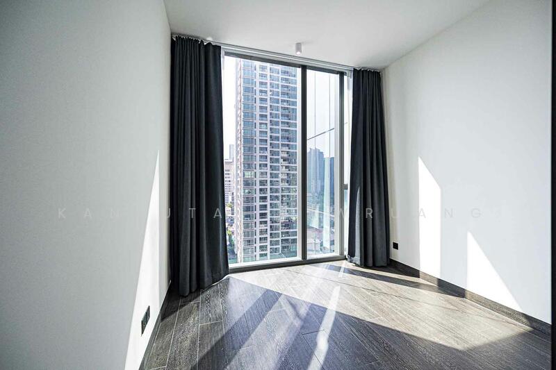 Tait Sathorn 12, Bangkok