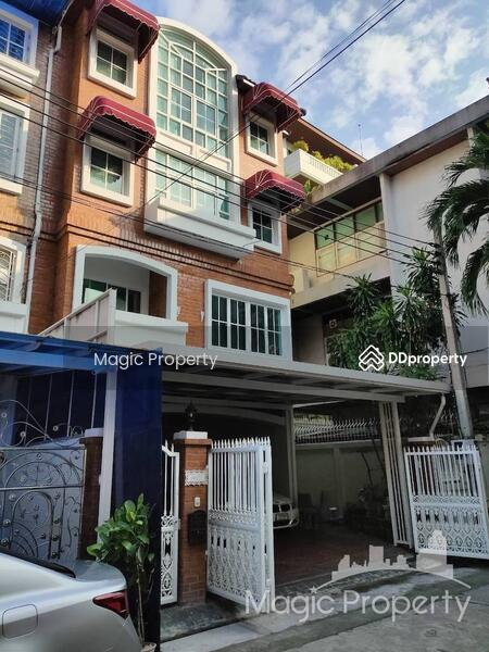 Yenakart Residence, Bangkok