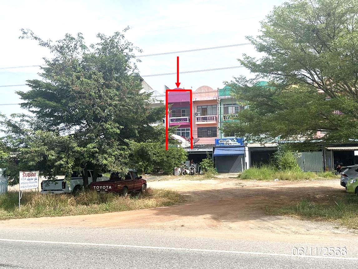 Commercial House, Long Plot, Chachoengsao