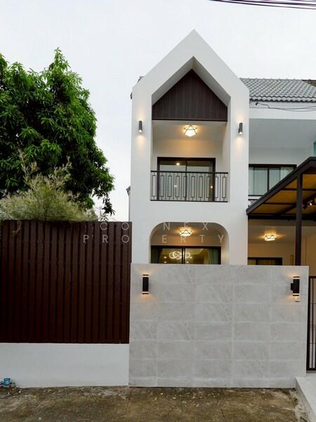 Baan Sinsuk, Bangkok