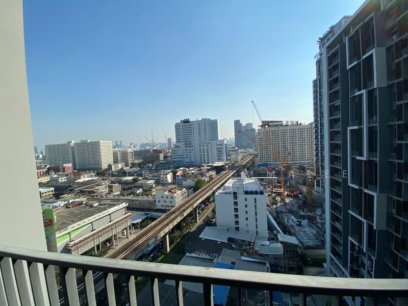 Onyx Phahonyothin, Bangkok