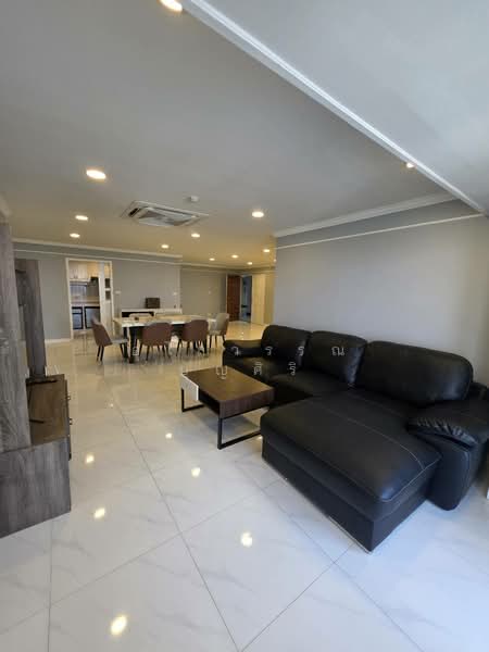 Floraville Condominium, Bangkok