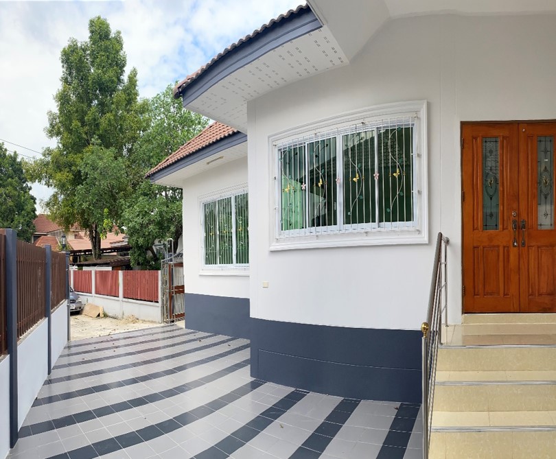 บ้านเดี่ยวชั้นเดียว เมืองพิษณุโลก : ปรับปรุงใหม่