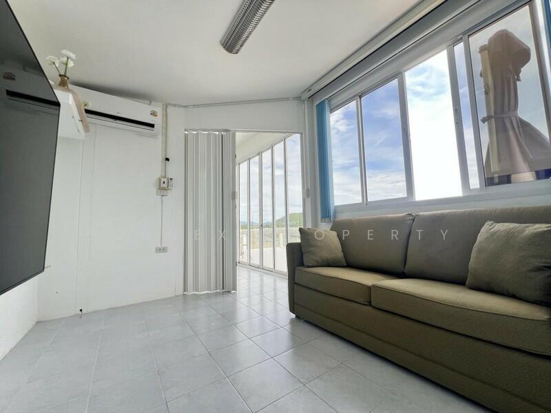 บ้านเดี่ยว 2 ชั้น พร้อมที่ดิน 265 ตรว. 2-storey detached house with 265 sq m of land., Prachuap Khiri Khan