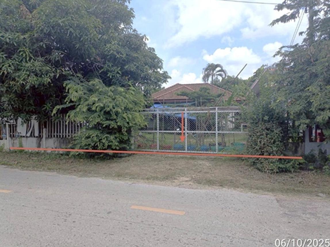 Single House in Thawatchaburi, Roi Et