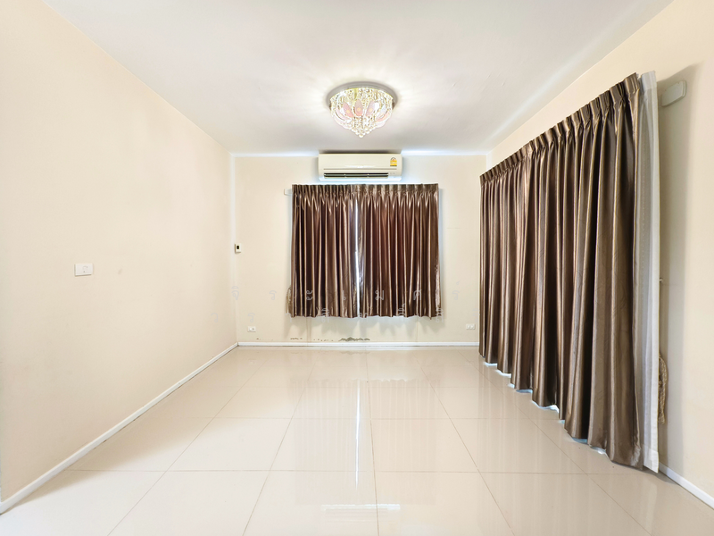 Home Place The Park Wongwan – Rama 9, Bangkok