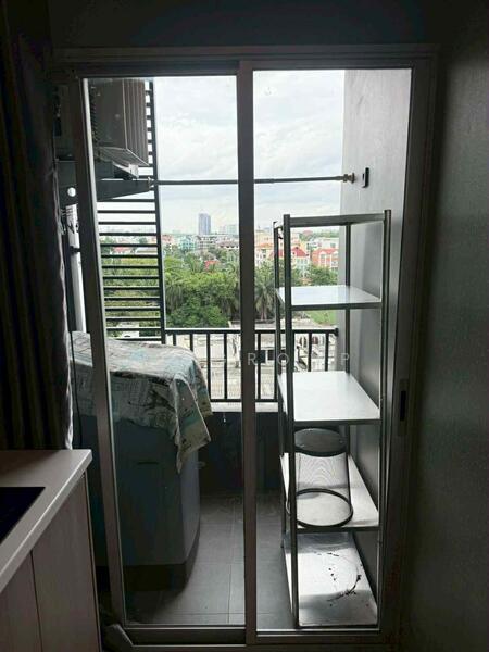 Elio Del Moss Phaholyothin 34, Bangkok