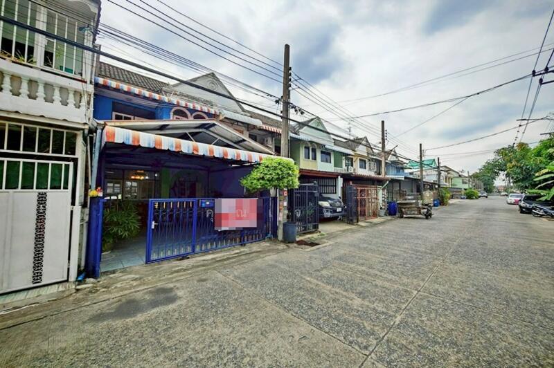 ขายทาวน์เฮาส์ 2ชั้น 22ตรว.อุดมสุข 51 ซ.ประวิทย์และเพื่อน 14 ใกล้ BTS, Bangkok