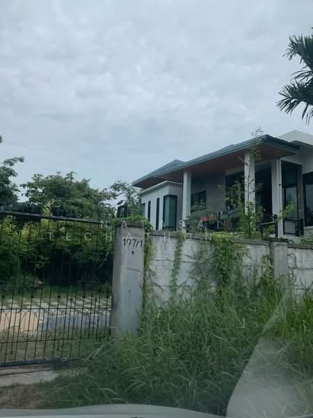 2-BR House, Bangkok