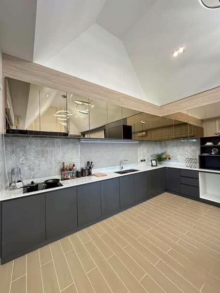 Celestial Villa, Chon Buri (Pattaya)