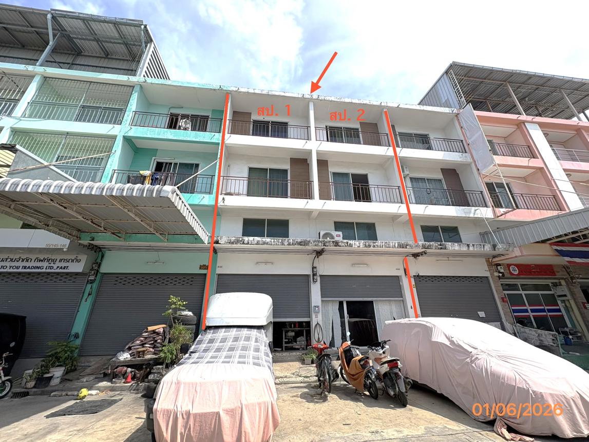 Shop House in Bang Khun Thian, Bangkok