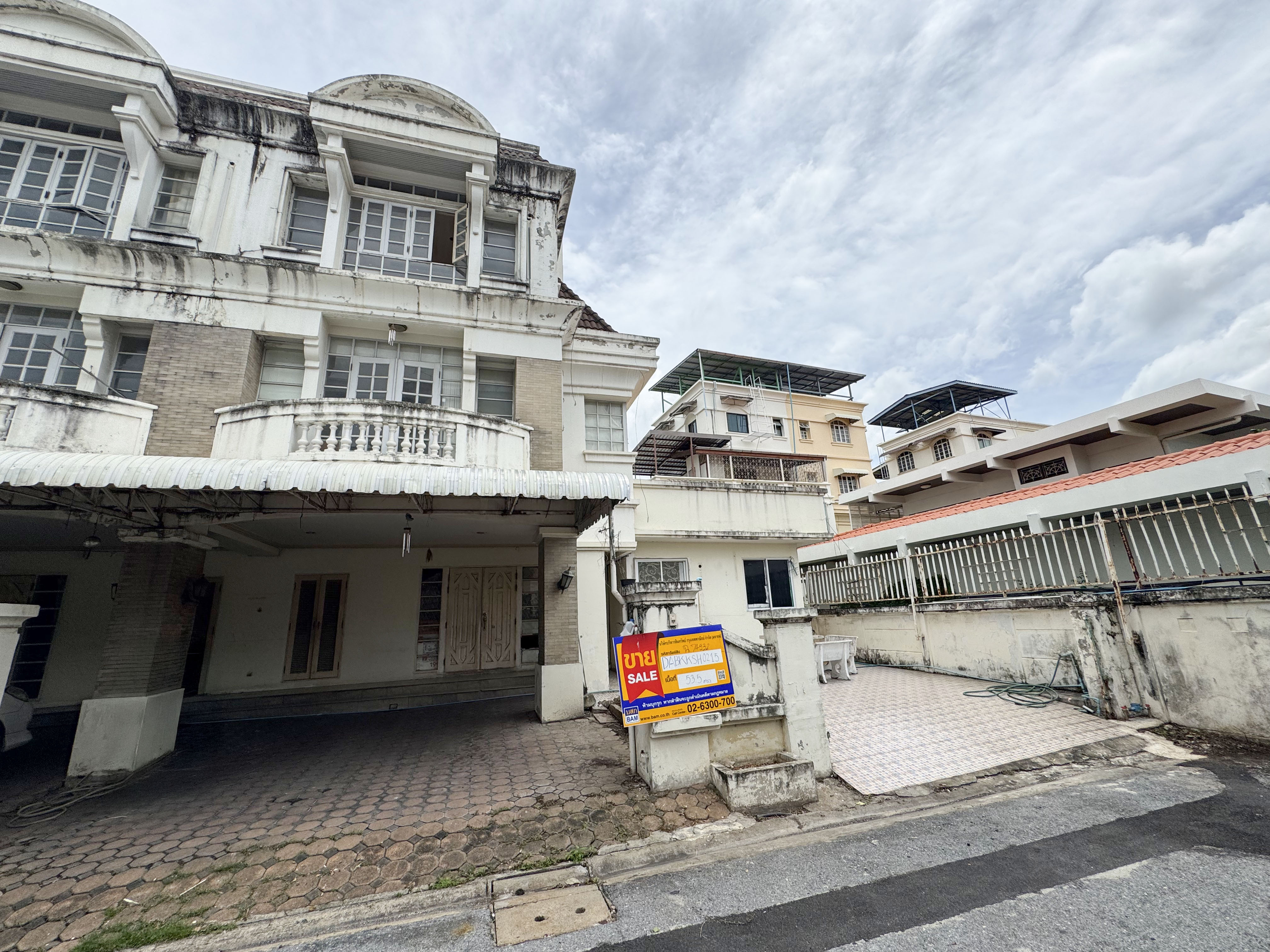 Duplex House in Tharini Project, Thonburi