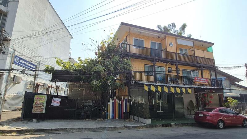 Land with building and apartment, Nakhon Sawan