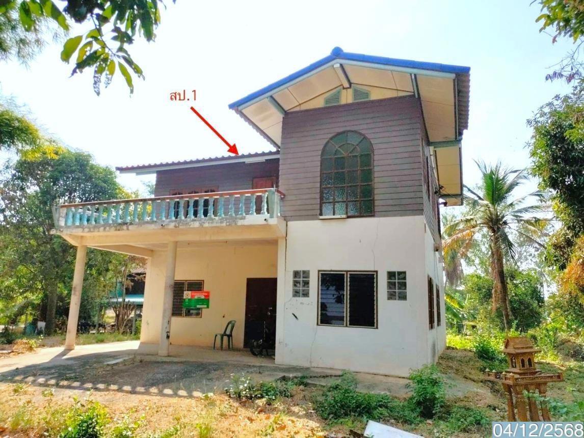 Single Detached House in Sing Buri, In Buri District