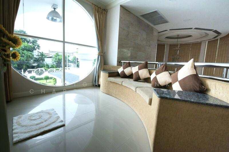 Single-detached house in Rama 9, Bangkok