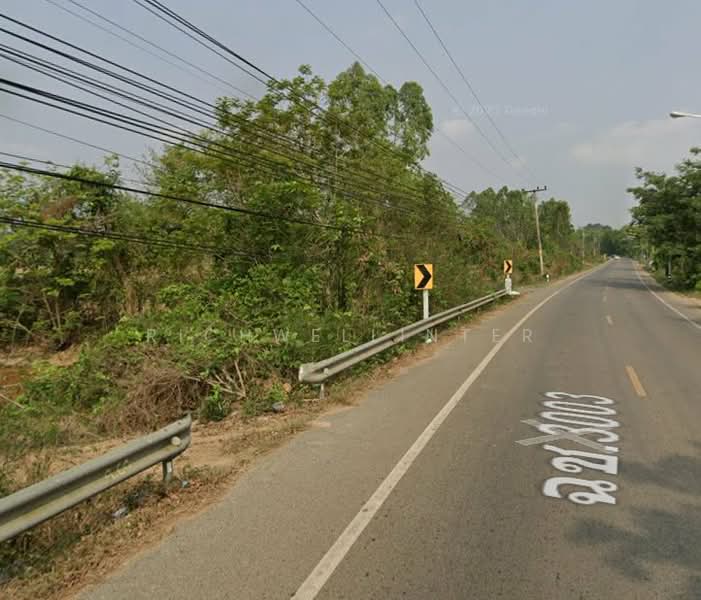 Land for sale in Khu Yai Mhee, 4 rai, adjacent to Road 3003, near Sanam Chai Khet market - 5 km., Chachoengsao