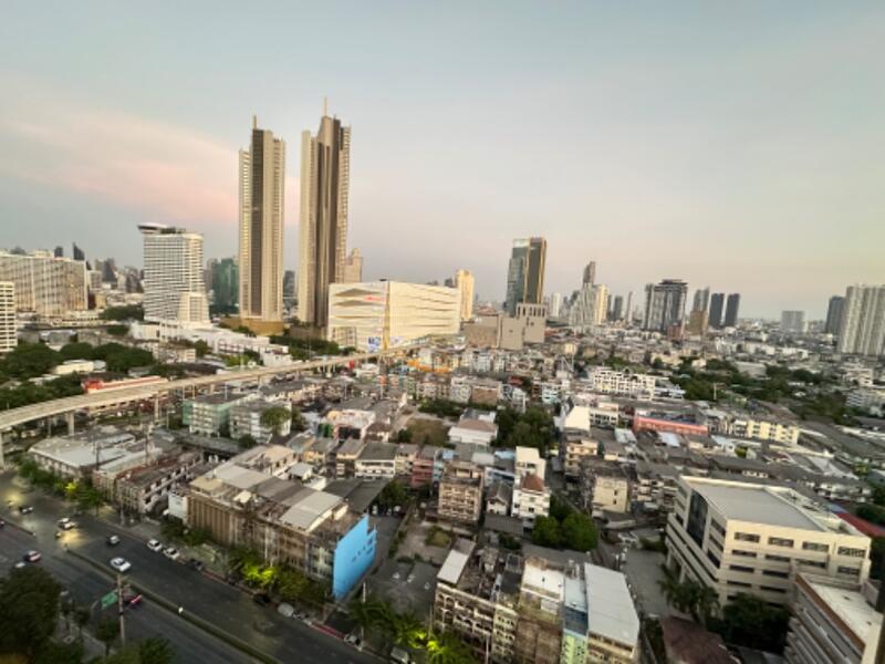 Supalai Premier Charoen Nakhon, Bangkok