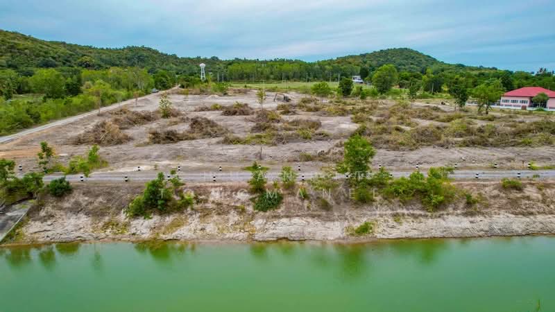 Land next from the lake for sale, Land Area 15 Rai 3 Ngan 23 sq.wah, Price 500,00, Prachuap Khiri Khan
