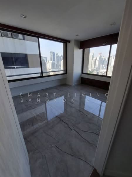 Asoke Towers, Bangkok