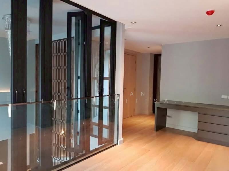 Na Vara Residence, Bangkok