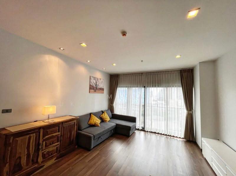 Noble Reveal, Bangkok