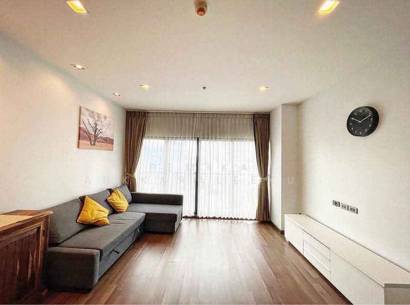 Noble Reveal, Bangkok