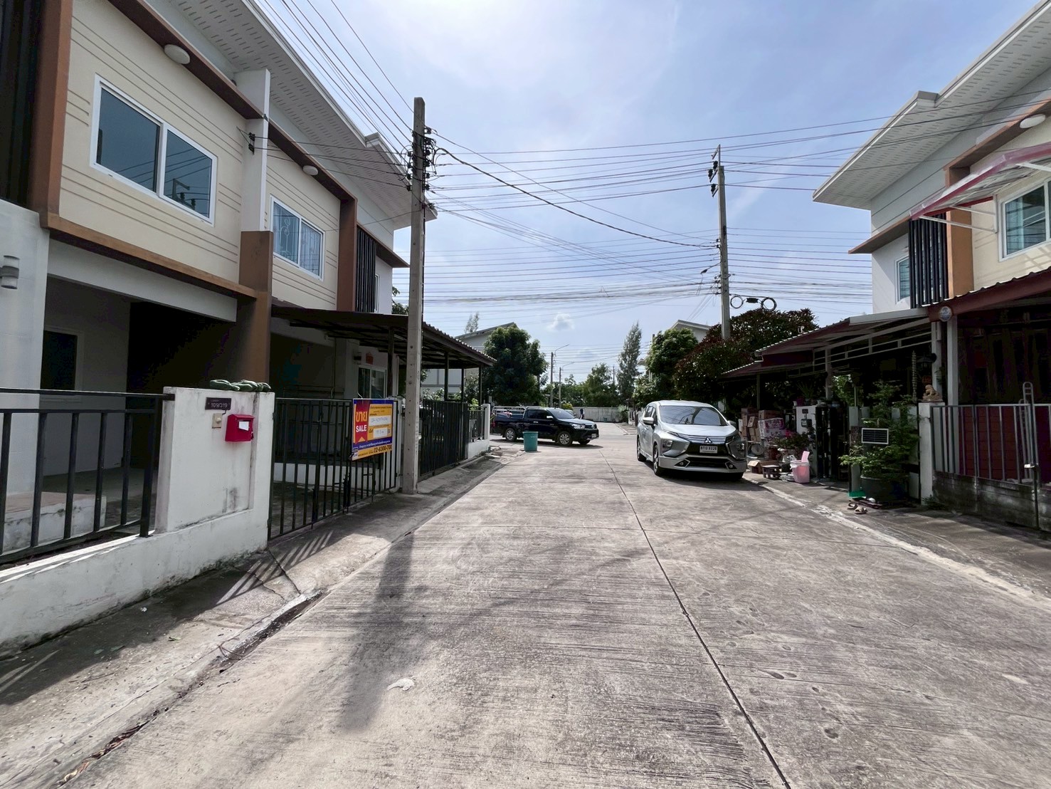 The Modish Bang Bua Thong